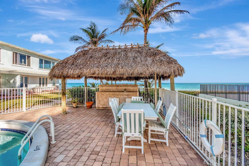 Image 32 of property listing at 2711 S Ocean 0020 Boulevard 2, Highland Beach, FL 33487