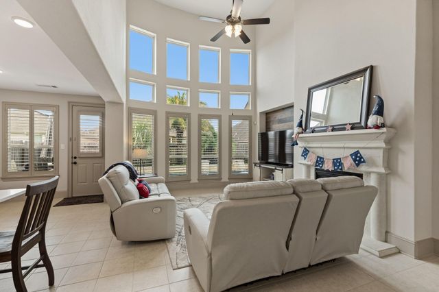 9825 Arrowbrook Lane, Brookshire, TX 77423