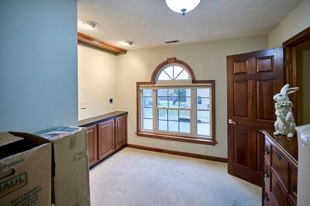 202 Pleasant View Drive, Hurricane, WV 25526