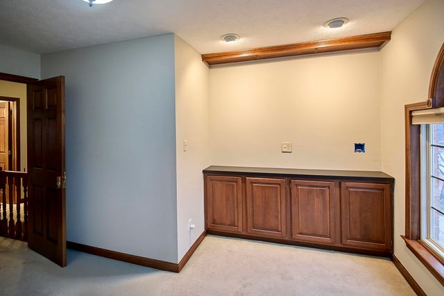 202 Pleasant View Drive, Hurricane, WV 25526