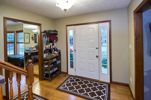 202 Pleasant View Drive, Hurricane, WV 25526