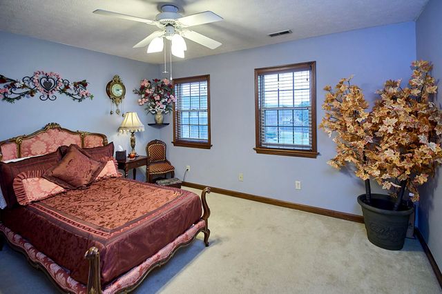 202 Pleasant View Drive, Hurricane, WV 25526