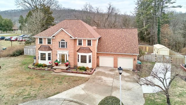 202 Pleasant View Drive, Hurricane, WV 25526