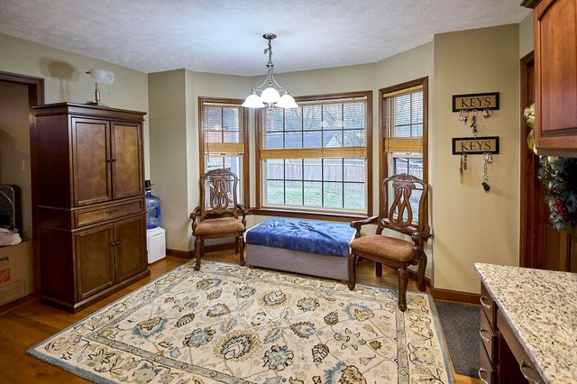 202 Pleasant View Drive, Hurricane, WV 25526