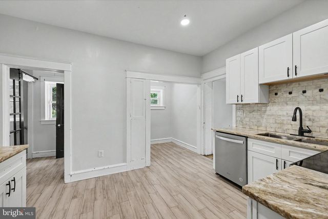 2470 DUTTON MILL RD, Aston, PA 19014