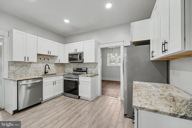 2470 DUTTON MILL RD, Aston, PA 19014