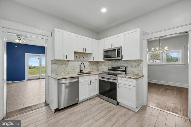 2470 DUTTON MILL RD, Aston, PA 19014