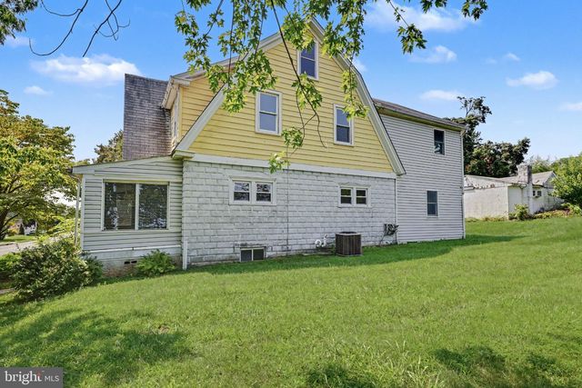 2470 DUTTON MILL RD, Aston, PA 19014