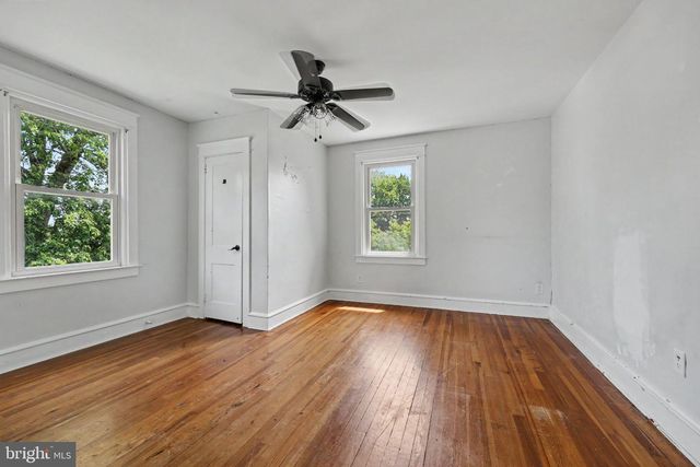 2470 DUTTON MILL RD, Aston, PA 19014