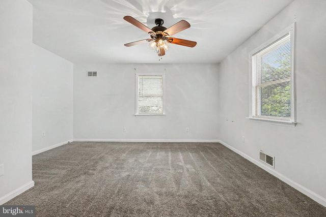 2470 DUTTON MILL RD, Aston, PA 19014