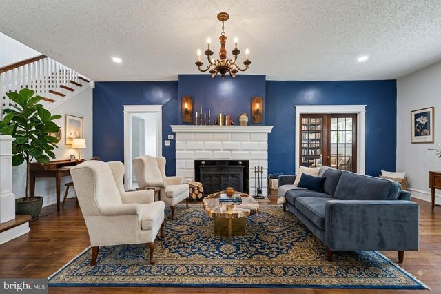 2470 DUTTON MILL RD, Aston, PA 19014