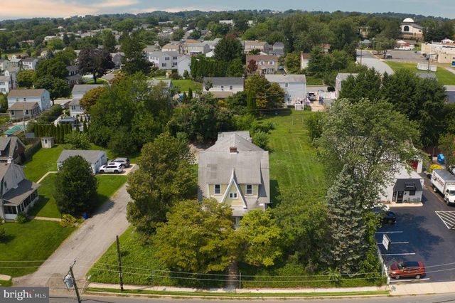 2470 DUTTON MILL RD, Aston, PA 19014