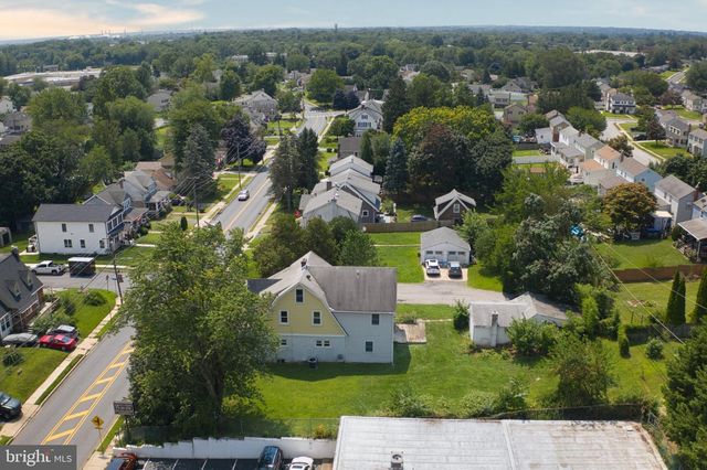 2470 DUTTON MILL RD, Aston, PA 19014
