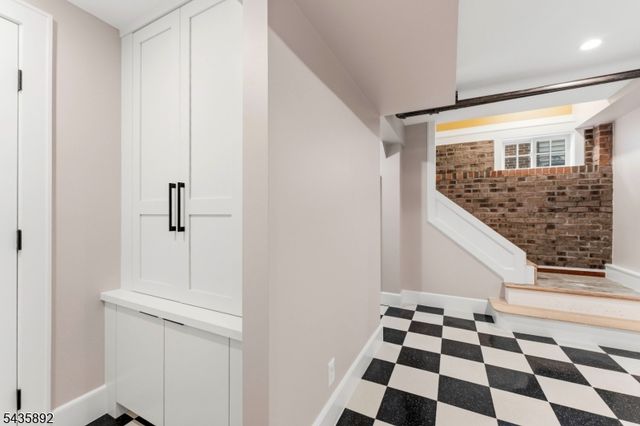 16 Coolidge Ave, Bloomfield Twp., NJ 07003