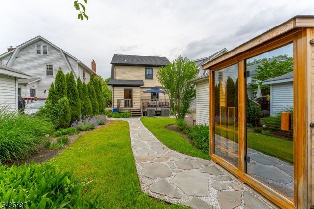 16 Coolidge Ave, Bloomfield Twp., NJ 07003