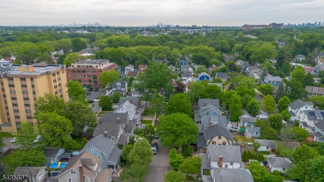 16 Coolidge Ave, Bloomfield Twp., NJ 07003