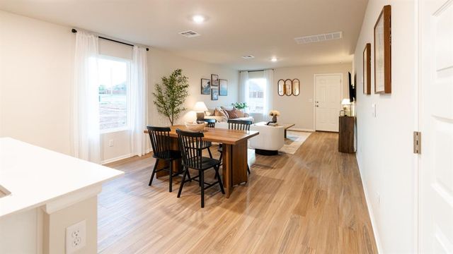 11513 SW 40th Street, Mustang, OK 73064