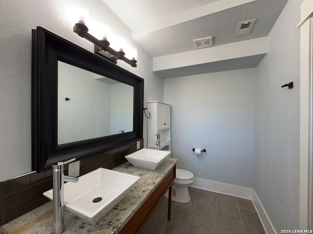 309 Sandmeyer St, San Antonio, TX 78208