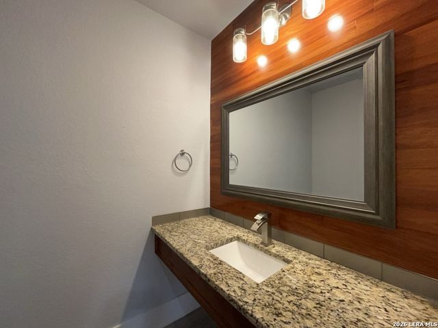 309 Sandmeyer St, San Antonio, TX 78208