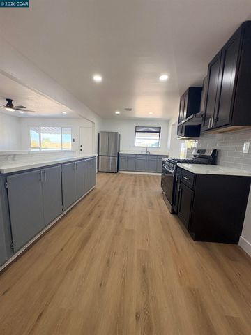 427 Ladera Dr, Vallejo, CA 94591