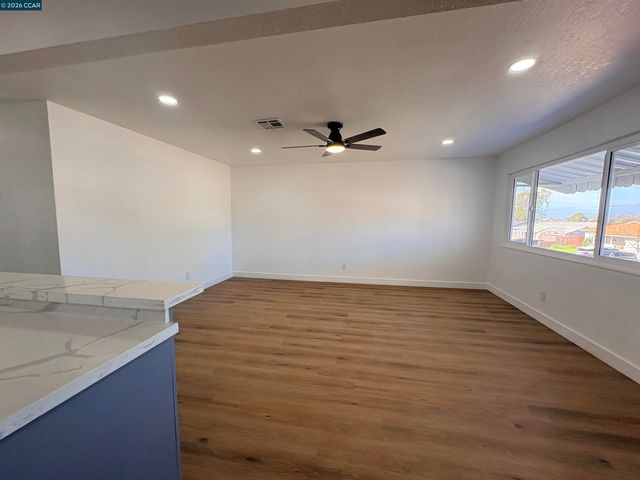 427 Ladera Dr, Vallejo, CA 94591