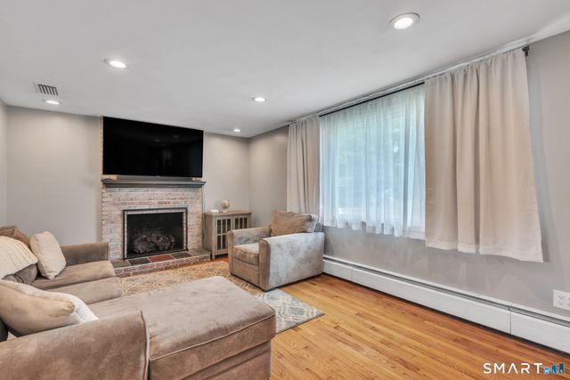 53 Temple Drive, East Hartford, CT 06108