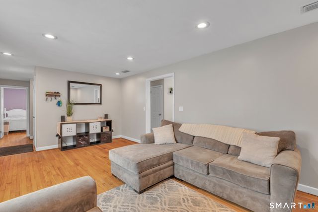 53 Temple Drive, East Hartford, CT 06108