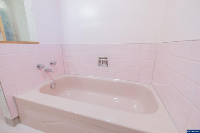 468 Idylwood Dr, Salem, OR 97302