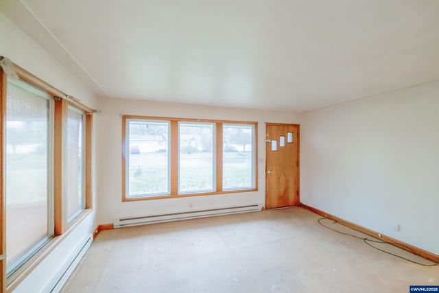 468 Idylwood Dr, Salem, OR 97302