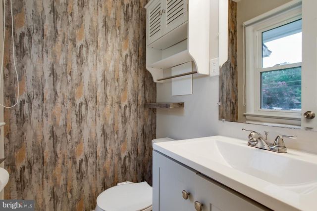 8208 KEELER ST, Alexandria, VA 22309