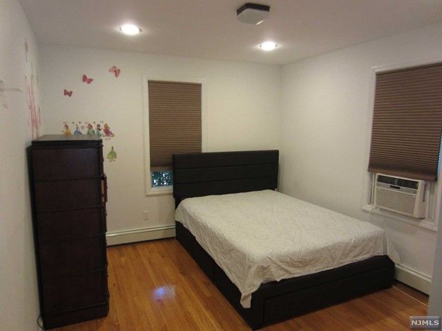 711 Lincoln Avenue, Ridgefield Park, NJ 07660