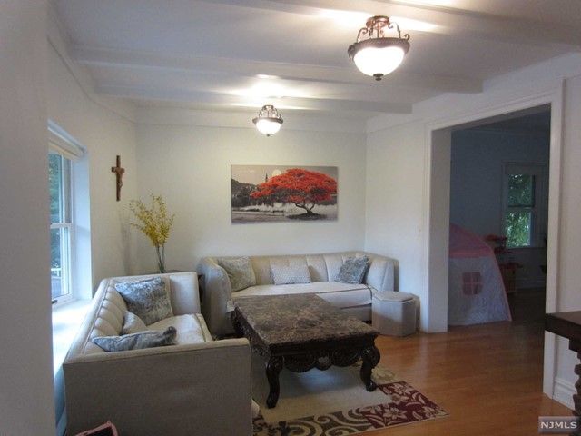 711 Lincoln Avenue, Ridgefield Park, NJ 07660