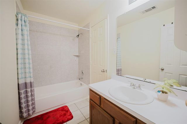 6034 Santa Bernadetta, Houston, TX 77017