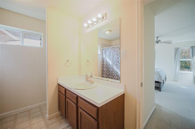 6034 Santa Bernadetta, Houston, TX 77017