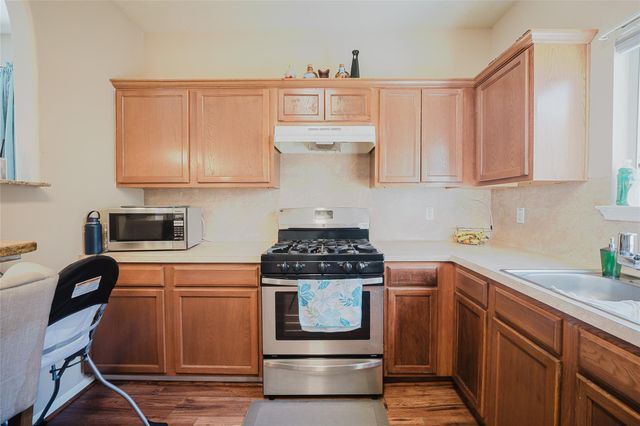 6034 Santa Bernadetta, Houston, TX 77017