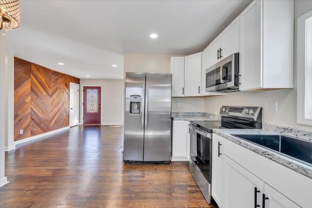 2410 Avalon AVE, Roanoke, VA 24012