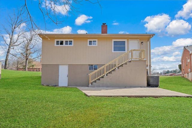 2410 Avalon AVE, Roanoke, VA 24012