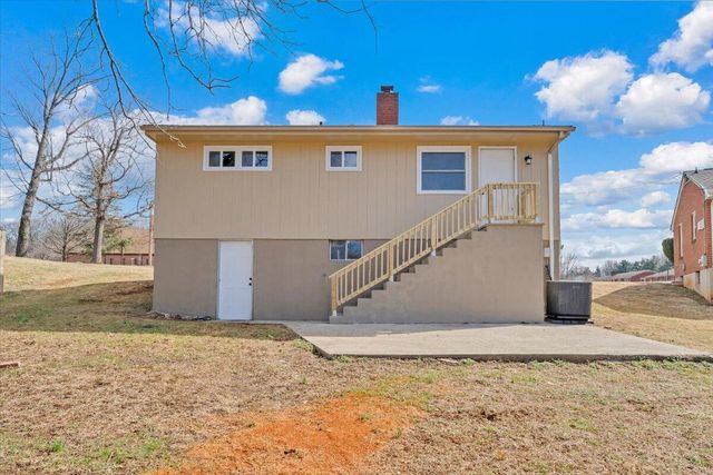 2410 Avalon AVE, Roanoke, VA 24012