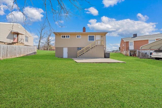 2410 Avalon AVE, Roanoke, VA 24012