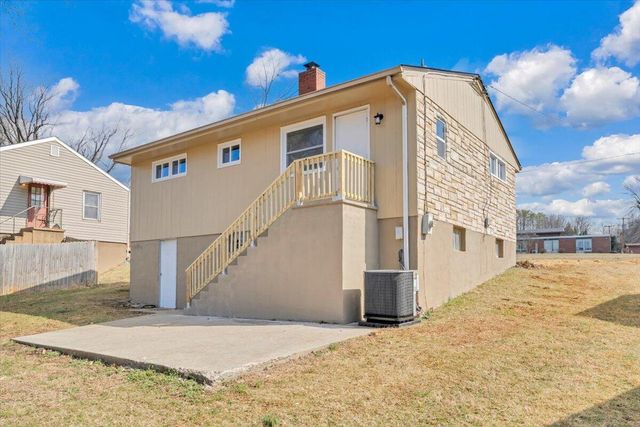 2410 Avalon AVE, Roanoke, VA 24012