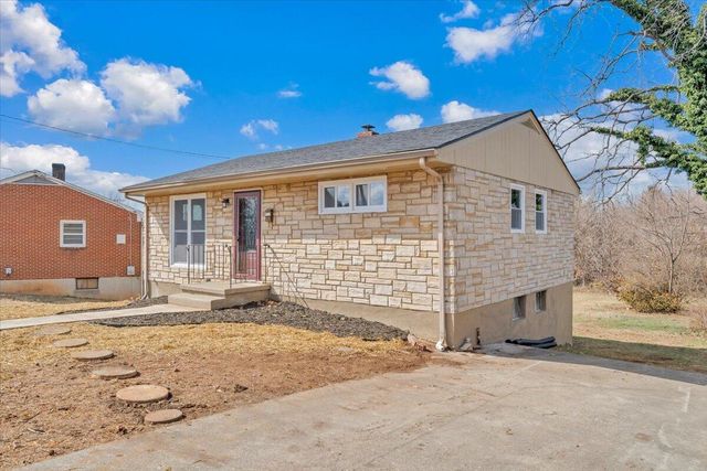 2410 Avalon AVE, Roanoke, VA 24012