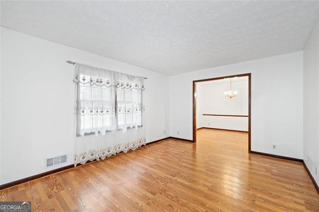 4578 CRAGHILL Circle, Stone Mountain, GA 30083