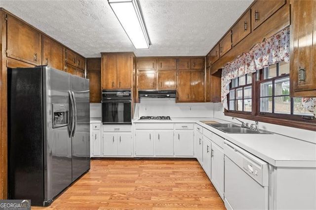 4578 CRAGHILL Circle, Stone Mountain, GA 30083