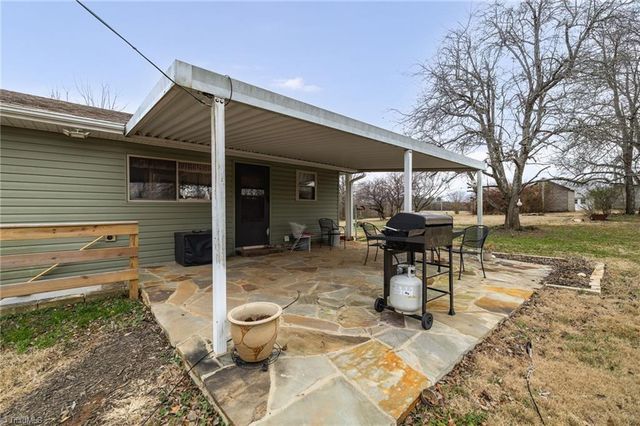 2465 Amostown Road, Sandy Ridge, NC 27046