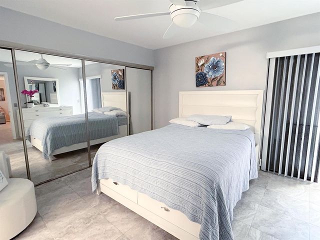 9 CROSSINGS Circle D, Boynton Beach, FL 33435
