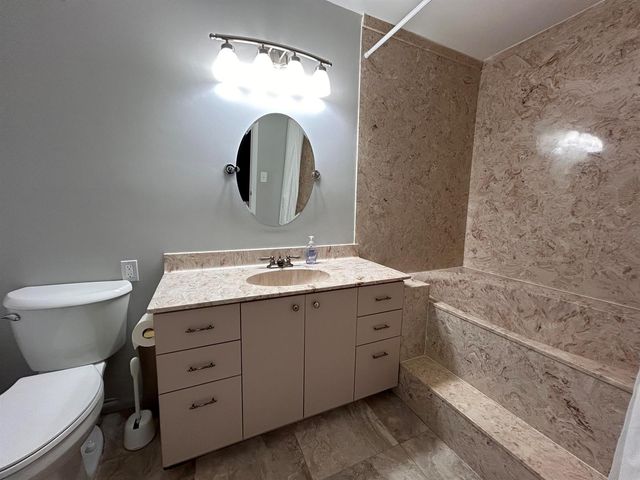 9 CROSSINGS Circle D, Boynton Beach, FL 33435