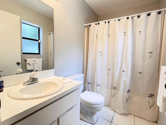 9 CROSSINGS Circle D, Boynton Beach, FL 33435
