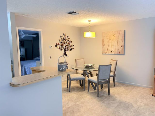 9 CROSSINGS Circle D, Boynton Beach, FL 33435
