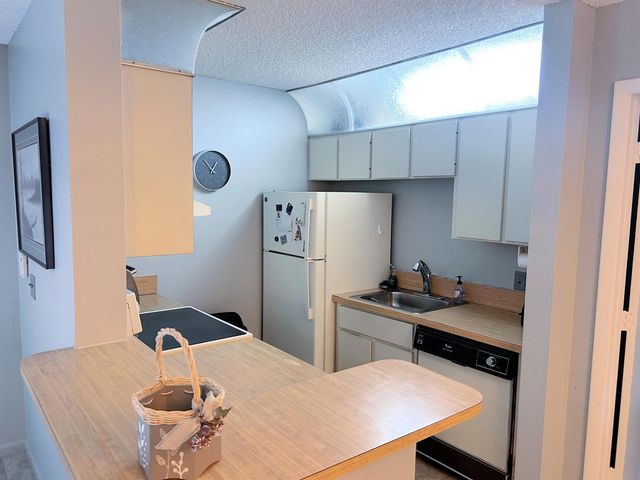 9 CROSSINGS Circle D, Boynton Beach, FL 33435