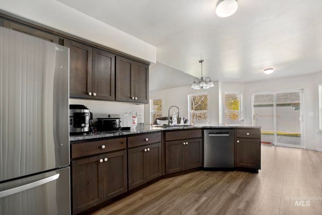 439 Meadowview Ln, Twin Falls, ID 83301